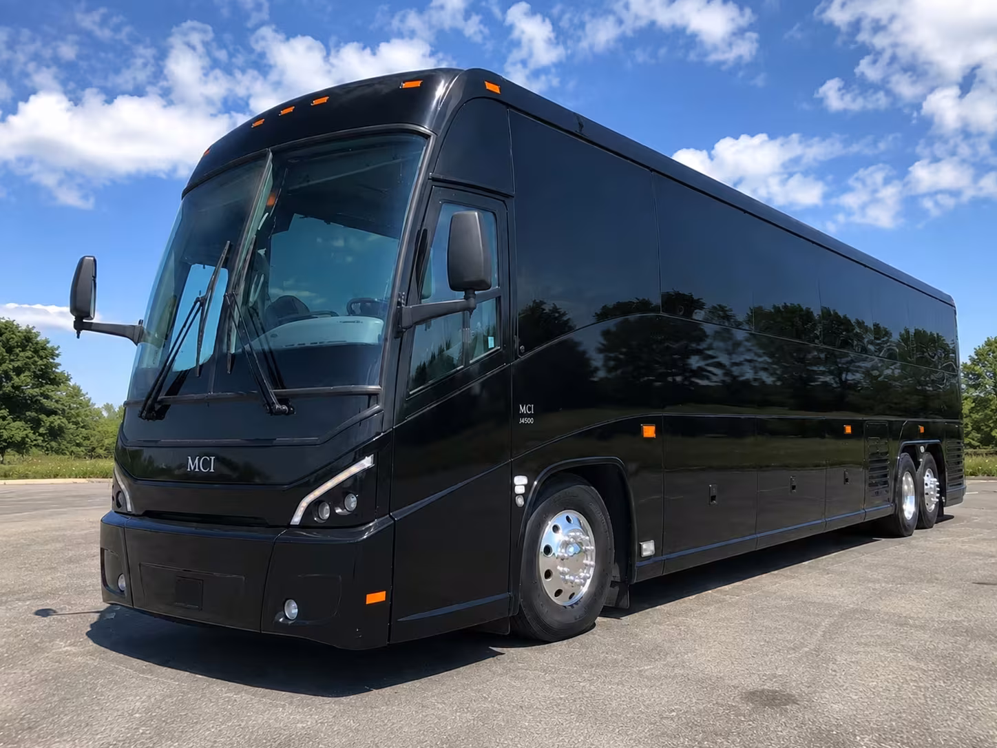 corporate event and employee shuttle buses in high point